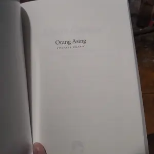 Albert Camus - Orang Asing - Penerbit Kakatua