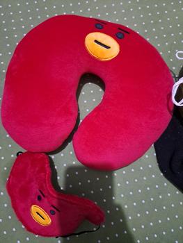 Product Review of (FREE PENUTUP MATA )Bantal leher bt korea kpop 8karakter Bed Hadiah from Tokopedia customer review 1