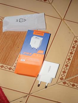 Product Review of VEGER Wall Charger R1 Single Port USB Output 2.4A from Tokopedia customer review 1