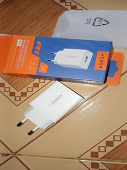 Product Review of VEGER Wall Charger R1 Single Port USB Output 2.4A from Tokopedia customer review 2