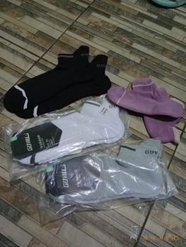 Product Review of KK268 Kaos Kaki Wanita Tebal Sport Running Gym Casual Short Angkle Women Socks from Tokopedia customer review 0