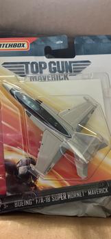 Product Review of Hot Wheels Matchbox Sky Busters Pesawat TOP GUN Varian Bebas Pilih from Tokopedia customer review 1