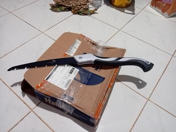Product Review of Gergaji Kayu Lipat Portable Folding Saw Saku Baja SK5 Tahan Karat Potong Dahan Bambu Serbaguna 13/18/21/24/30/35 cm from Tokopedia customer review 0