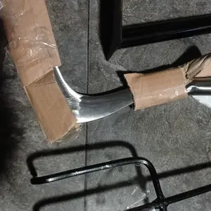 Cakar Ayam Besi Alat Pengurai Sampah