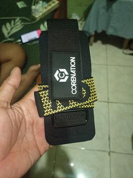 Product Review of CoreNation Active Wrist Wrap Strap Support Wrist Wrap Wristband Weight Lifting Gym Fitness - WIDE FASTGRIP from Tokopedia customer review 1
