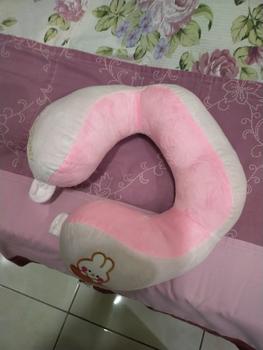Product Review of ngasoh.id Bantal Leher Traveling Lucu Bantal Perjalanan Study Tour Bahan Halus Sandaran Kepala Mobil Pesawat Dewasa Bed from Tokopedia customer review 0
