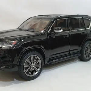 Diecast Chimei model Lexus LX600 skala 1:24 cocok untuk koleksi atau hadiah anak-anak Ban Lampu Mobil Toy