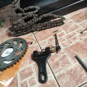 ISKU Treker Pemotong Rantai Motor Chain Breaker Cutter Alat Potong Sambung Lepas Mata Rantai 420 428 520 530 Vixion RX King CB Moge Touring Alat Bengkel Montir Mekanik Otomotif Baja Solid Carbon Steel Black Oxide Heavy Duty Original Garansi