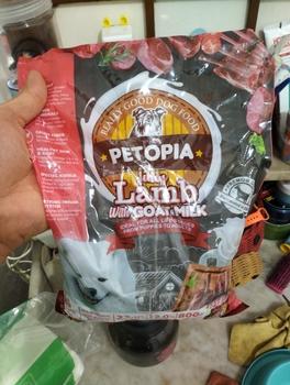 Product Review of PETOPIA  DOG DRY FOOD - 800GR - 1KG - MAKANAN ANJING from Tokopedia customer review 1