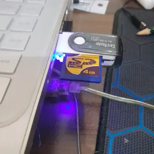 CARD READER MULTI 4in1 SN83 / SLOT USB ADAPTER MICRO SD USB