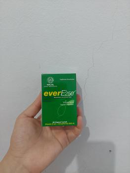 Product Review of ever e 250 30 kapsul lunak from Tokopedia customer review 2