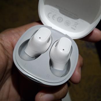 Product Review of Baseus Encok WM01 True Wireless Bluetooth Earphone Pengurangan Kebisingan Tahan Air Mini Earbuds TWS Headphones Biru from Tokopedia customer review 2