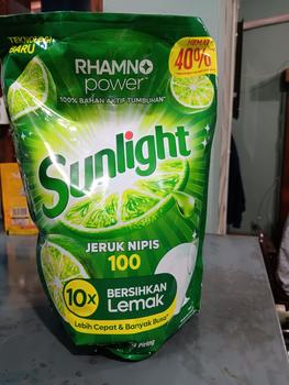 Product Review of SUNLIGHT Sabun Cuci Piring Jeruk Nipis Pouch 1500ml from Tokopedia customer review 0