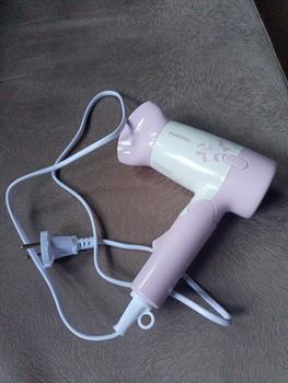 Product Review of Samono Hair Dryer Pengering Rambut Low Watt 300 Watt 2 Kecepatan Angin Bisa Dilipat SW-HD10 from Tokopedia customer review 1