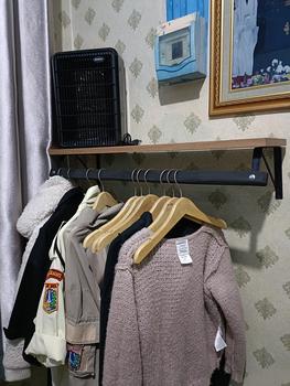 Product Review of RAK GANTUNGAN BAJU Ambalan Rak Dinding Serbaguna Melayang Ambalan Melayang Gantungan Baju Ambalan Melayang Gantungan Baju Nempel Dinding Ambalan Melayang Serbaguna Premiu Kuat Murah from Tokopedia customer review 2