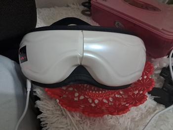 Product Review of Premium Eye Care Massager Alat Pijat Mata Alat Terapi Mata bluetooth from Tokopedia customer review 1