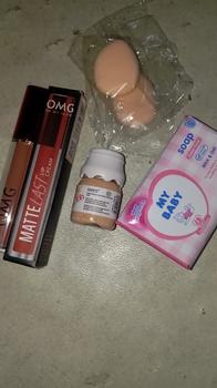 Product Review of OMG Oh My Glam Matte Kiss Lip Cream 3.5gr Lipcream Bibir - 24 Warna | Lipstick Lip Gloss Lipstik Liquid from Tokopedia customer review 0