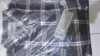 Product Review of Kemeja Flanel Jumbo XL XXL XXXL Oversize Pria Wanita Lengan Panjang Unisek Distro Premium Kotak Casual Motif Garis Double Putih Neck V-Neck Slim-fitting Setrip Cowok Formal Baju from Tokopedia customer review 1