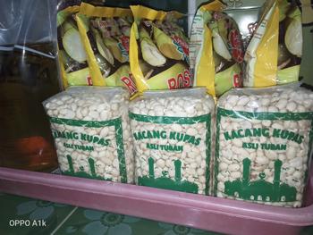 Product Review of Kacang Kupas Tanah Mentah Tuban 1 Kg 50 Gram Kemasan 3 bungkus  X 350 Gram Organik Food Makanan from Tokopedia customer review 0