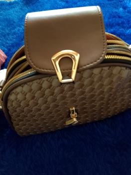 Product Review of SAMDESHOP Ghina - Singbag Wanita Tiga Ruang Luas Muat Banyak , Tas  Wanita Kekinian from Tokopedia customer review 0