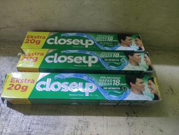Product Review of 3x Closeup Pasta Gigi Deep Action Green 160 +20 from Tokopedia customer review 1