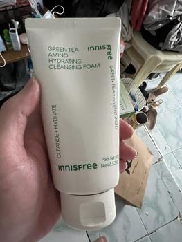 Product Review of Innisfree Green Tea Amino Hydrating  Cleansing Foam 150g / Sabun Pembersih Wajah untuk Kulit Kering from Tokopedia customer review 2