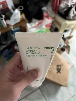 Product Review of Innisfree Green Tea Amino Hydrating  Cleansing Foam 150g / Sabun Pembersih Wajah untuk Kulit Kering from Tokopedia customer review 3