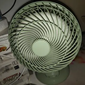 Kipas Angin MultiFungsi 3in1 Function Jepit + Meja Duduk + Dinding Tembok Muter Kiri Kana Ukuran 8 Inch 28 Watt