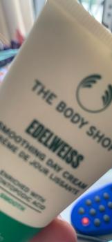 Product Review of The Body Shop Edelweiss Smoothing Day Cream 30ml from Tokopedia customer review 1