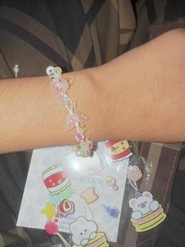 Product Review of Gelang Manik Kupu "Butterfly Era" Tali Serut Beads Bracelet Bead Bracelets Shine String Aesthetic Cottagecore Flower Blooming Floral Fairy untuk Cewek Cewe Wanita Perempuan Anak Remaja Dewasa Couple Bestie Kado Pacar Gift Plastik Kristal Bunga Women from Tokopedia customer review 0
