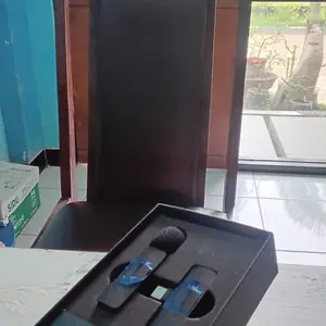 Mikrofon Nirkabel Mic Portable Audio Video Pembuatan Rekaman Wireless Microphone HP Klip