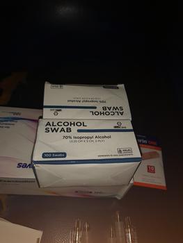 Product Review of Alkohol Swab First Care Kapas Alkohol Tissue Alkohol 100Pcs // 2-Ply from Tokopedia customer review 0
