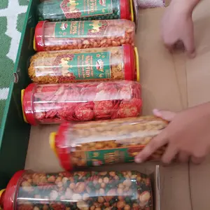 PAKET SNACK LEBARAN URAAA!! 1 Box Isi 6 Toples/Botol Kombinasi Kacang dan Snack Kacang Food Gift