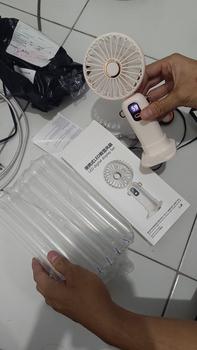 Product Review of CID39 Kipas Angin Lipat Mini Portable LED Display 5-Speed Wind Adjustment Kipas Genggam Kipas Kecil Foldable from Tokopedia customer review 2