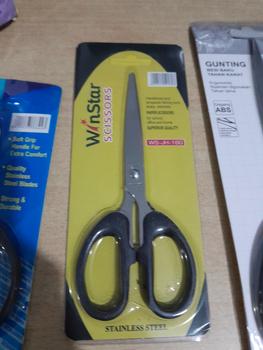 Product Review of GUNTING STAINLESS TAJAM EMIGO / GUNTING KECIL SEDANG BESAR from Tokopedia customer review 0