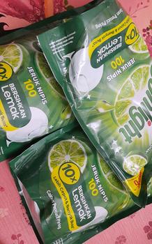 Product Review of SUNLIGHT Sabun Cuci Piring Jeruk Nipis Pouch 1500ml from Tokopedia customer review 0