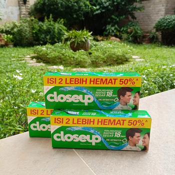 Product Review of 3x Closeup Pasta Gigi Deep Action Green 160 +20 from Tokopedia customer review 1