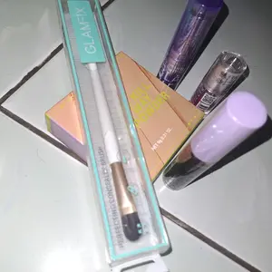 DAZZLE ME Better Than Filter Double Kill Two Way Cake Powder Long Wear Fast Oil Fix Silky Powder Tahan Air Upgrade Makeup Setting Bedak Padat Tahan 12 Jam Coverage Compact Powder