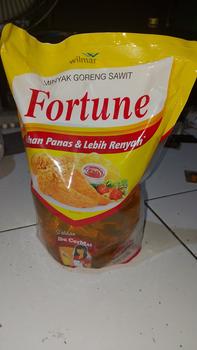 Product Review of PROMO Minyak Murah Sunco Sanco 2 Liter Terlaris Besseller exp 2027 Oil from Tokopedia customer review 0