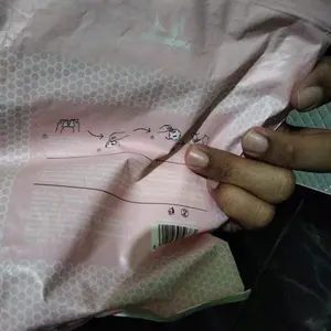 Breast pads 100pcs  ISI Breastpads Newborn Baby Ibu Menyusui Bayi Bantalan Payudara Sekali Pakai Siang/Malam UB/WAI