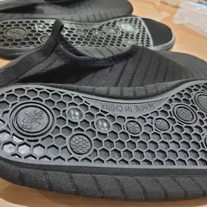 Pria & Wanita Sepatu Pantai Olahraga Air Cepat Kering Aqua Shoes Sepatu Mancing  Anti Slip/Renang/Diving/Yoga