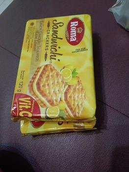 Product Review of Roma Sandwichi Sandwich LEMON Biskuit Biscuit Krim Lemon Carckers from Tokopedia customer review 0