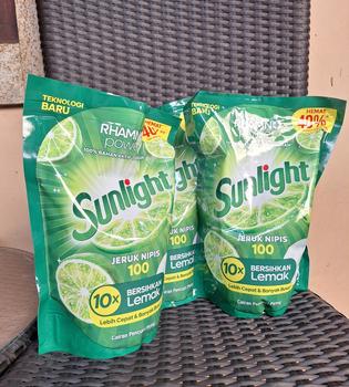 Product Review of SUNLIGHT Sabun Cuci Piring Jeruk Nipis Pouch 1500ml from Tokopedia customer review 0