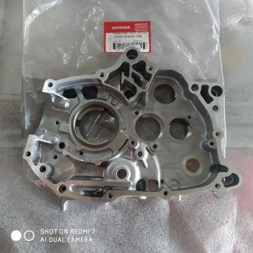 BRY CRANKCASE COMP R REVO ABSOLUTE BLADE 110 OLD KODE 11101KWW740