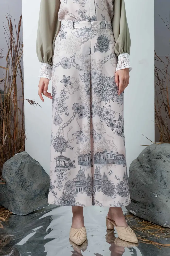 Gambar Klamby - Georgia Pants Stonehenge - XS dari Wearing Klamby Kab. Tangerang 5 Tokopedia