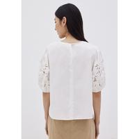 Gambar Love, Bonito - Atasan Wanita - Kimora Broderie Puff Sleeve Top - White dari Love, Bonito ID Kab. Bekasi 4 Tokopedia