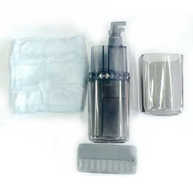 Wadah Tempat Set Perlengkapan Mandi Sabun Sikat Gigi Travel Portable 2