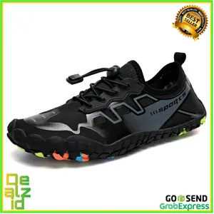 Sepatu Pantai Selancar Olahraga Air Unisex Ringan Fleksibel Size 40