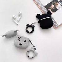 Gambar Airpods Case Kaws Bearbrick Gen 1 2 3 PRO Soft Silicone - Hitam, Airpods Gen 3 dari Arceantics Kota Tangerang 3 Tokopedia