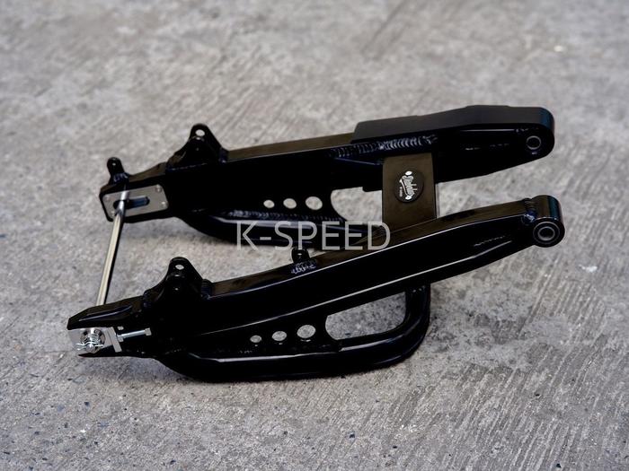 Gambar Swing Arm Black Aluminum Honda DAX 125 Diabolus by K-SPEED dari Webike Indonesia Kota Administrasi Jakarta Selatan Tokopedia